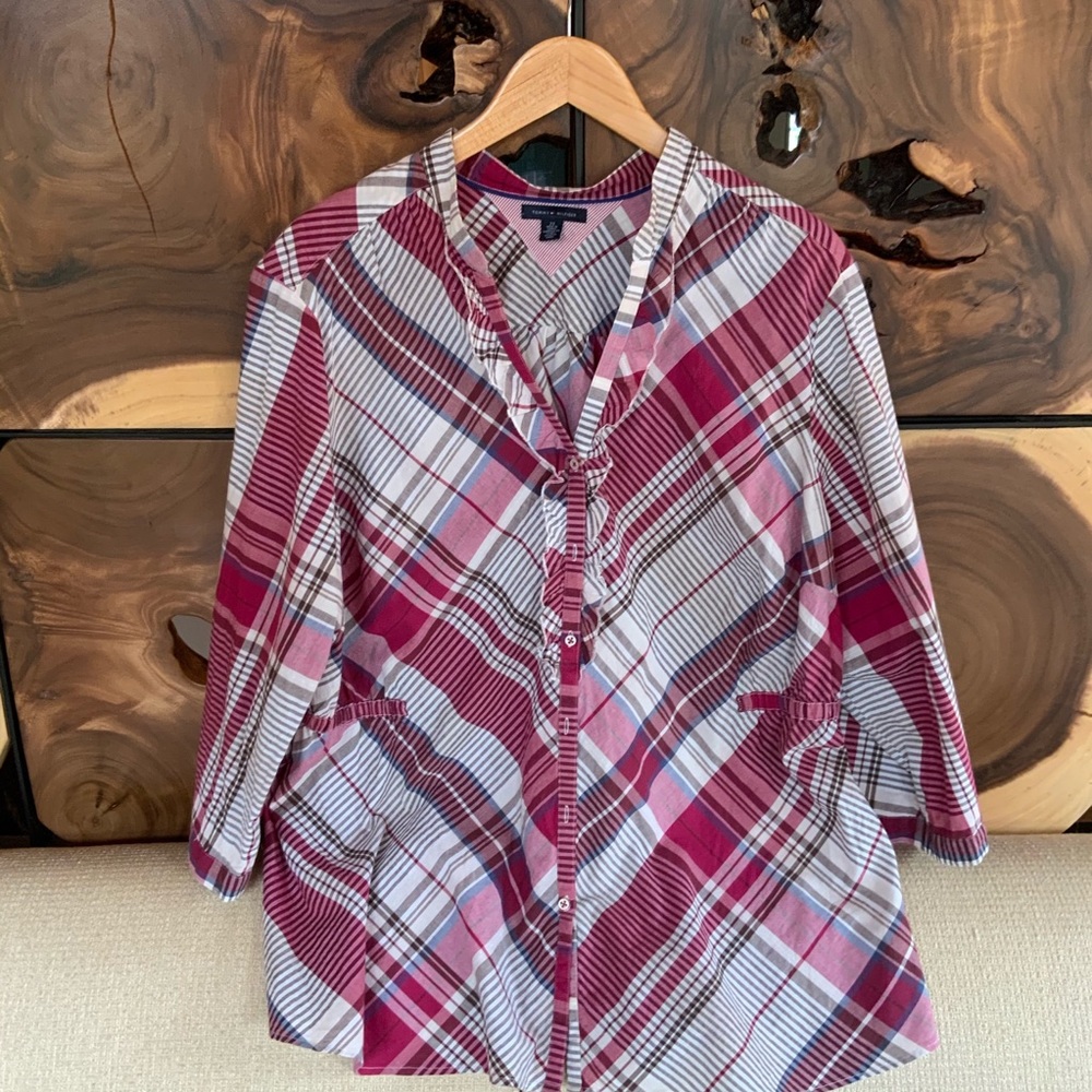Tommy Hilfiger top.